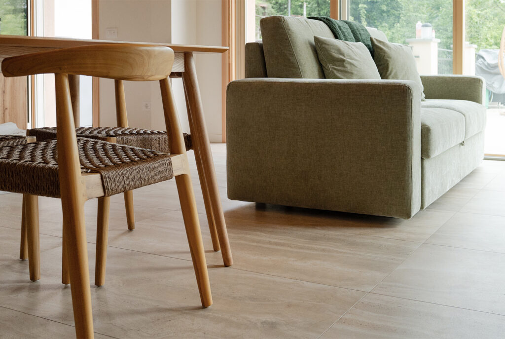 pecis paolo - casa lm -gres effetto pietra travertino